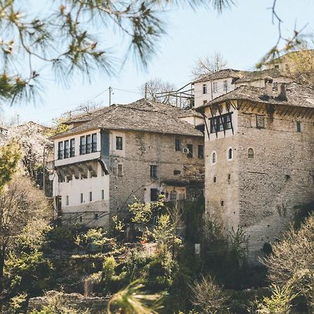 Braja House Hotel Gjirokaster Bagian luar foto