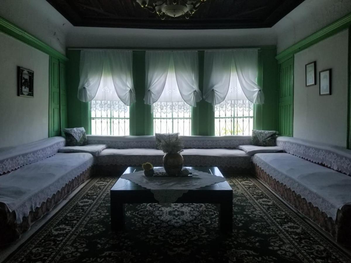 Braja House Hotel Gjirokaster Bagian luar foto