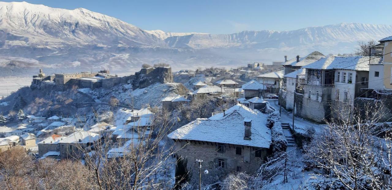 Braja House Hotel Gjirokaster Bagian luar foto