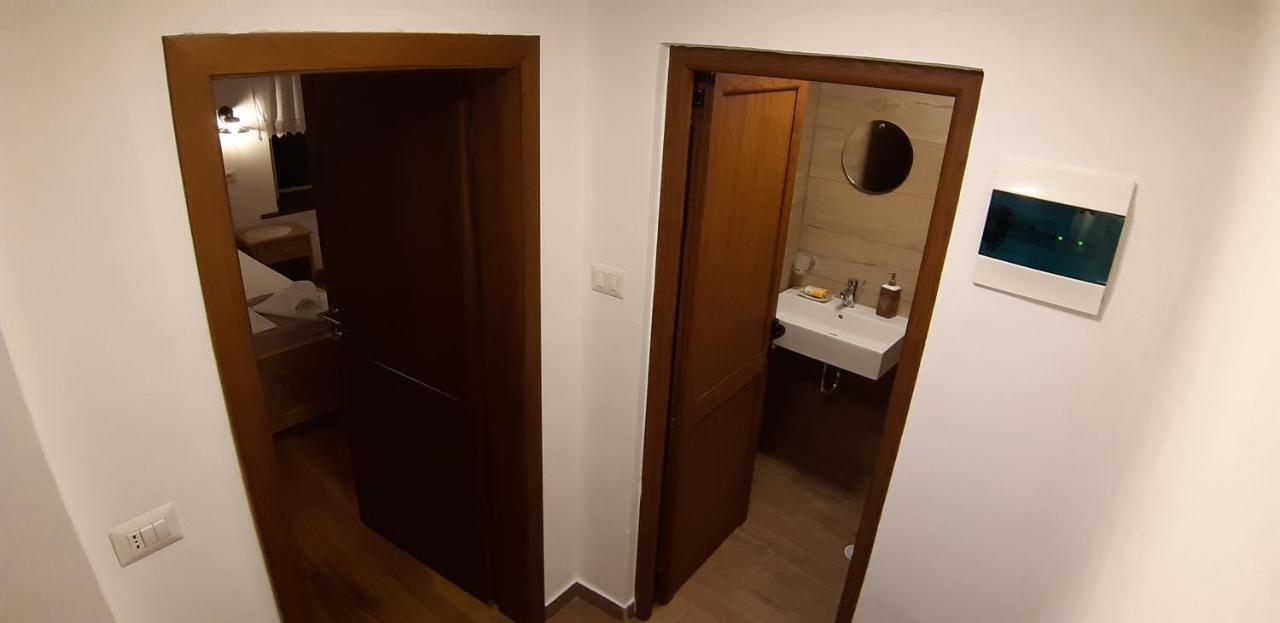 Braja House Hotel Gjirokaster Bagian luar foto