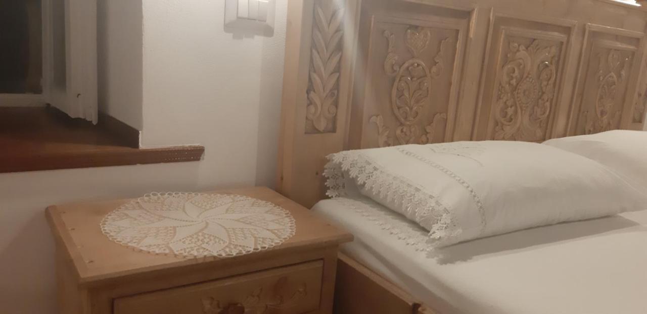 Braja House Hotel Gjirokaster Bagian luar foto