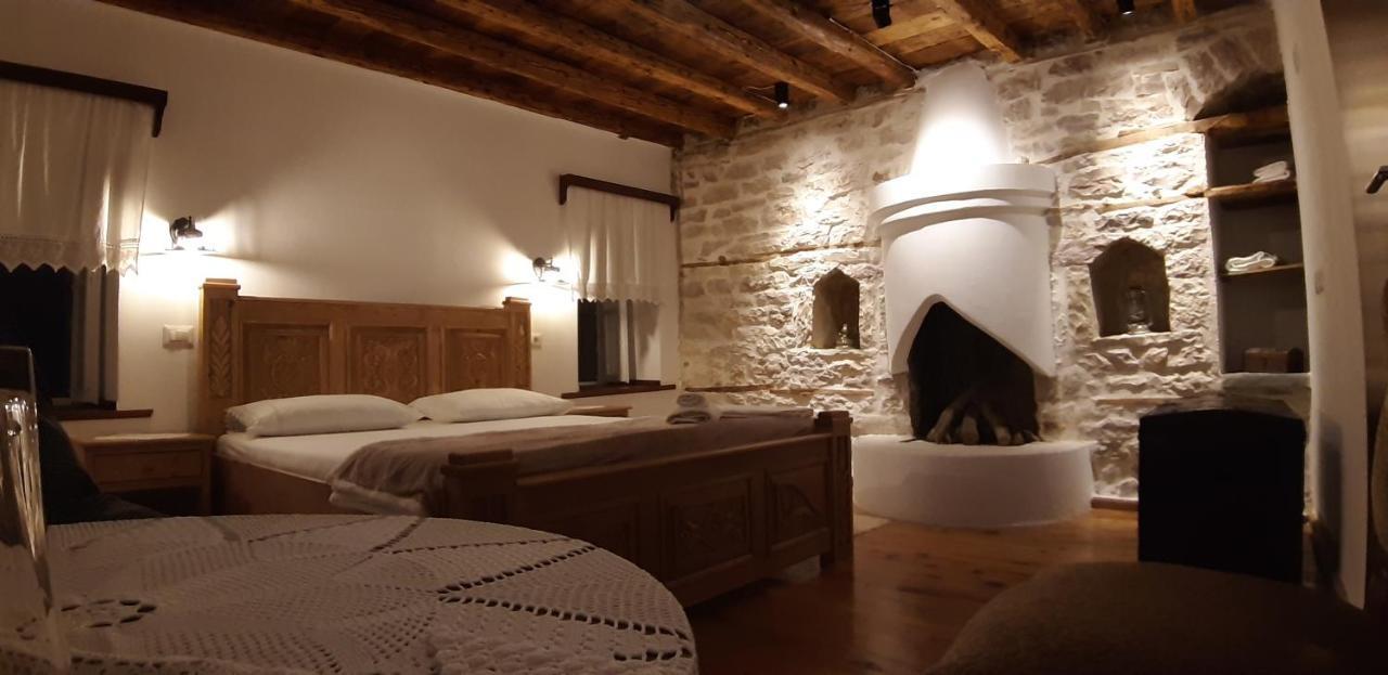 Braja House Hotel Gjirokaster Bagian luar foto